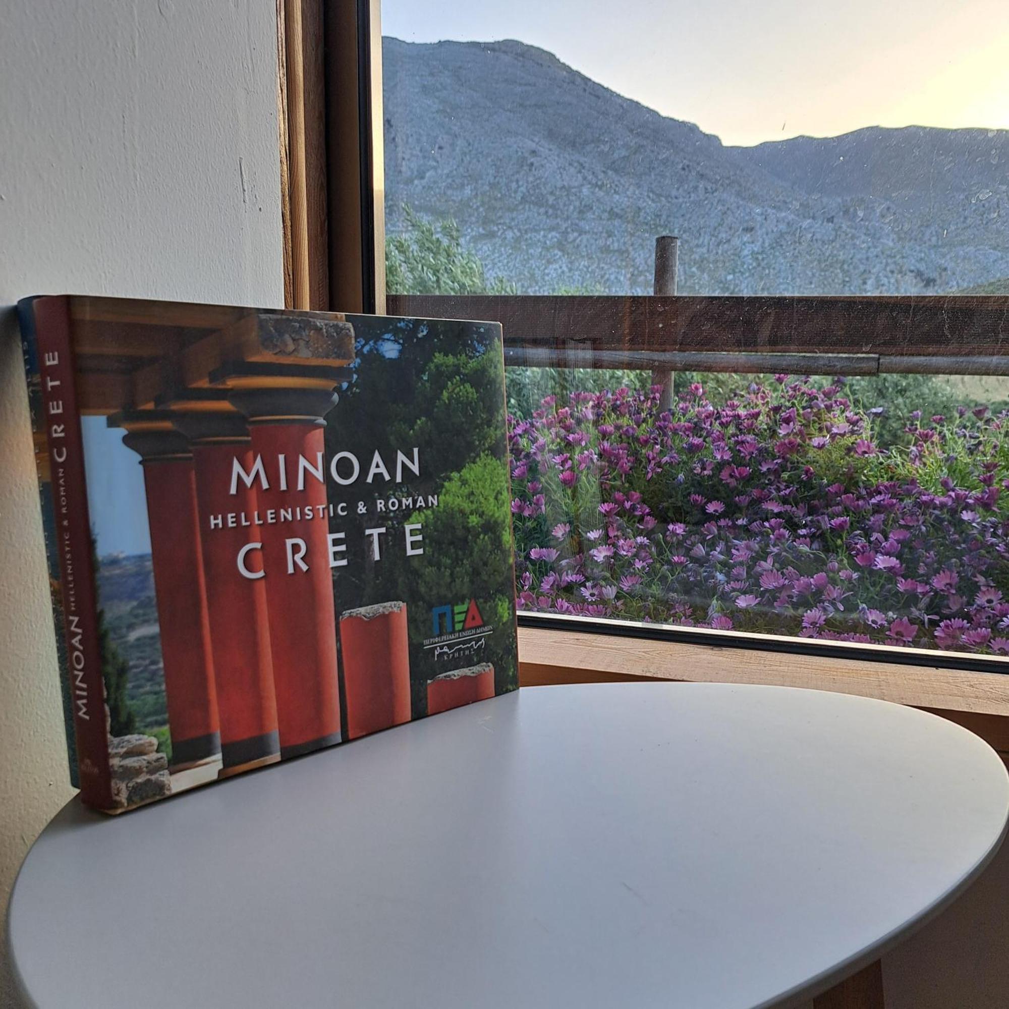 Wooden House At The Mountain-Private Guest House Paranimfoi Luaran gambar