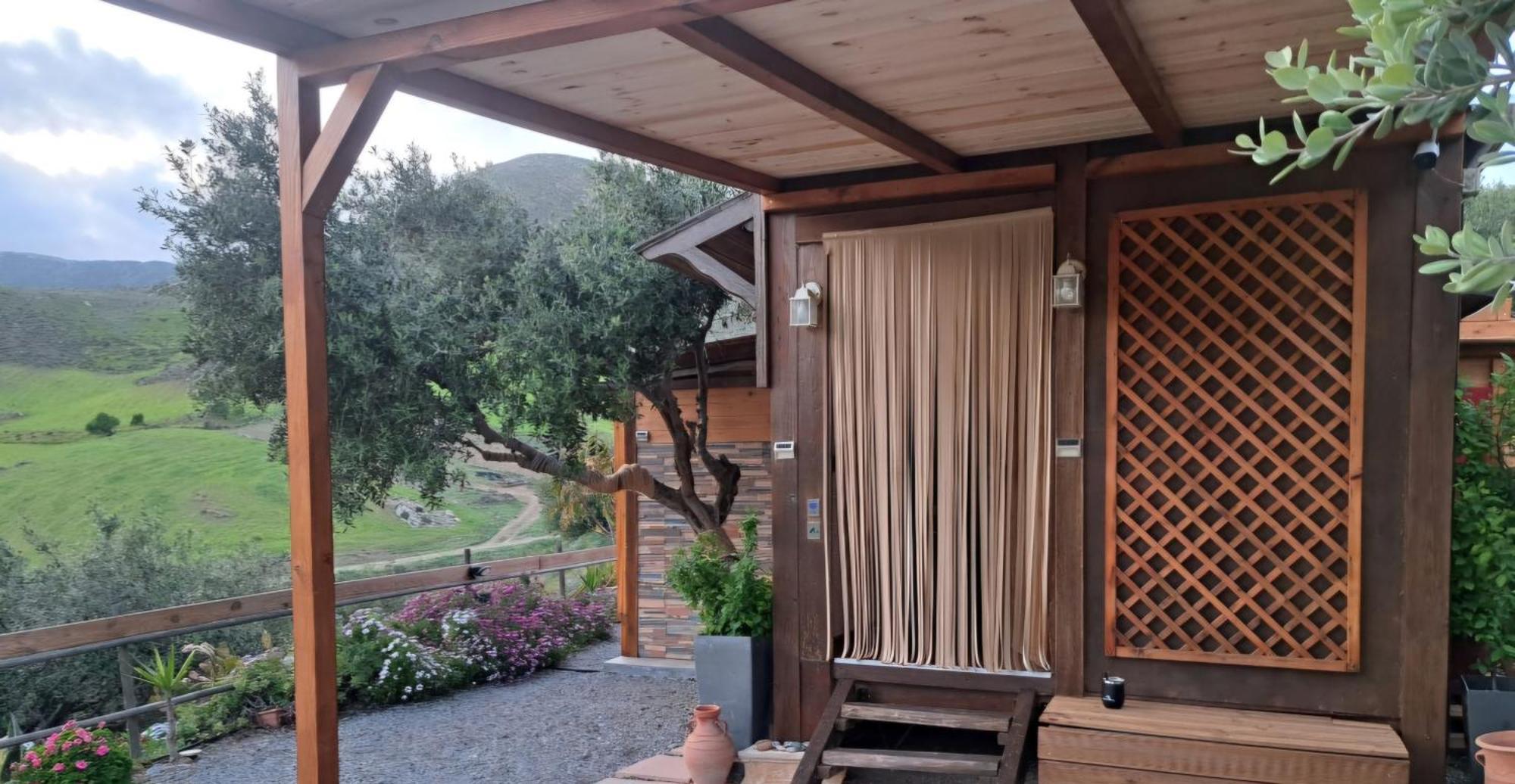 Wooden House At The Mountain-Private Guest House Paranimfoi Luaran gambar