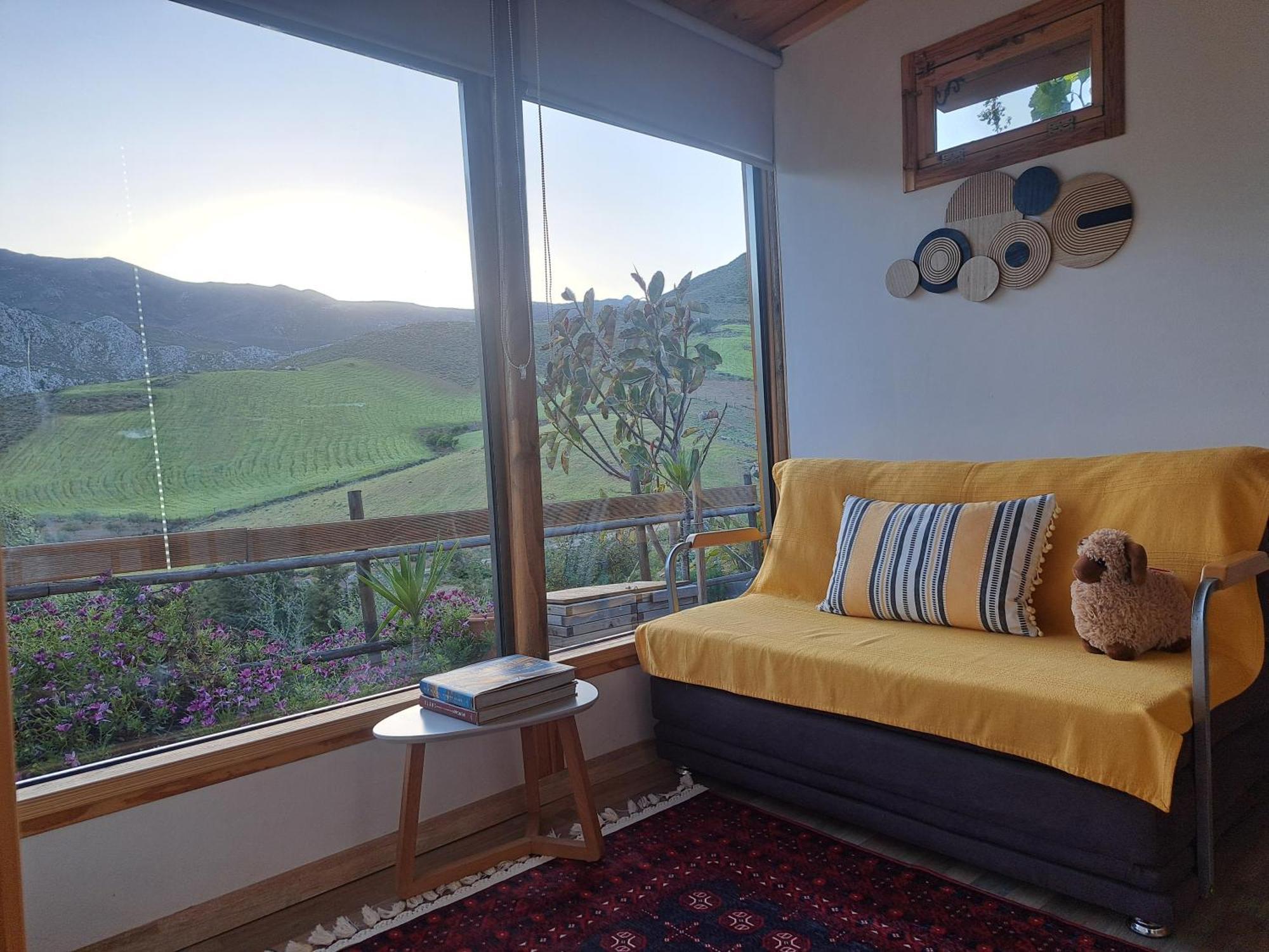 Wooden House At The Mountain-Private Guest House Paranimfoi Luaran gambar